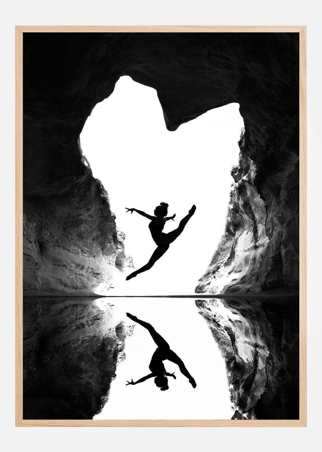 A beating heart Plagát