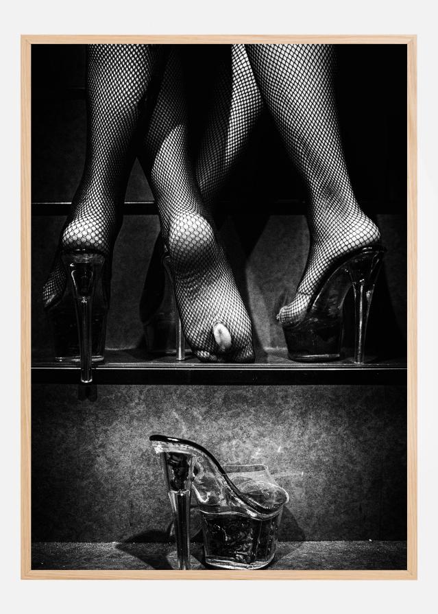 On the soles of its feet Plagát