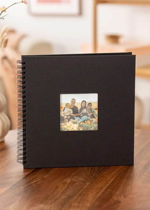 Wiro Špirálový album Cierna - 32x30 cm (50 Cierna Strany / 25 listov)