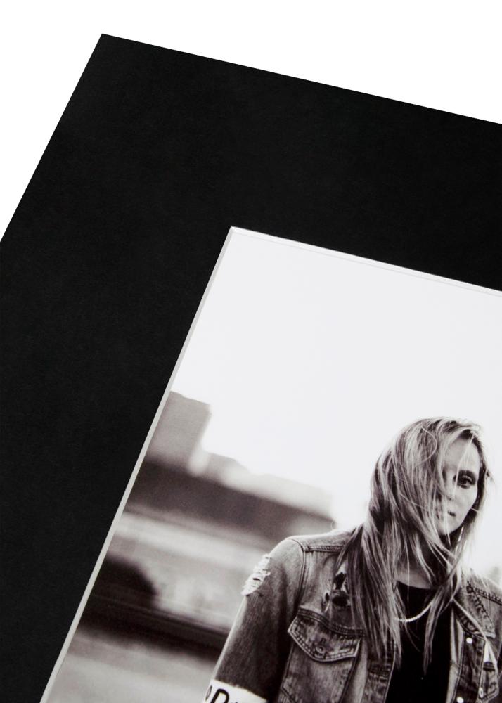 Pasparta XL Cierna Biely stred 50x50 cm (29x29)