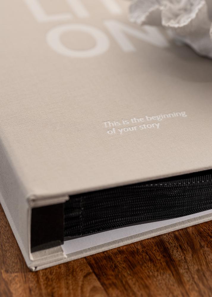 KAILA Fotoalbum HI LITTLE ONE Šedá - 600 obrázkov vo formáte 10x15 cm